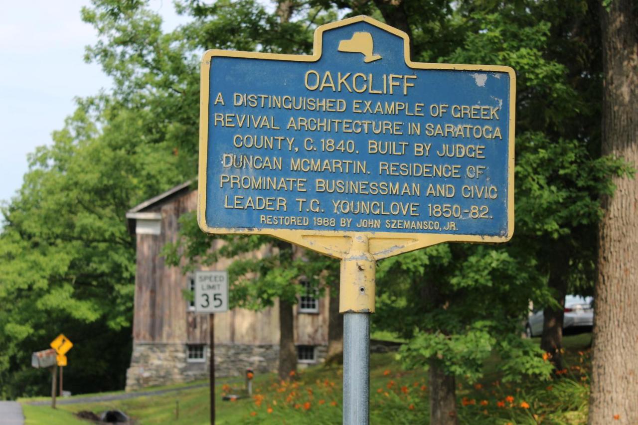 | Oakcliff Bed and Breakfast