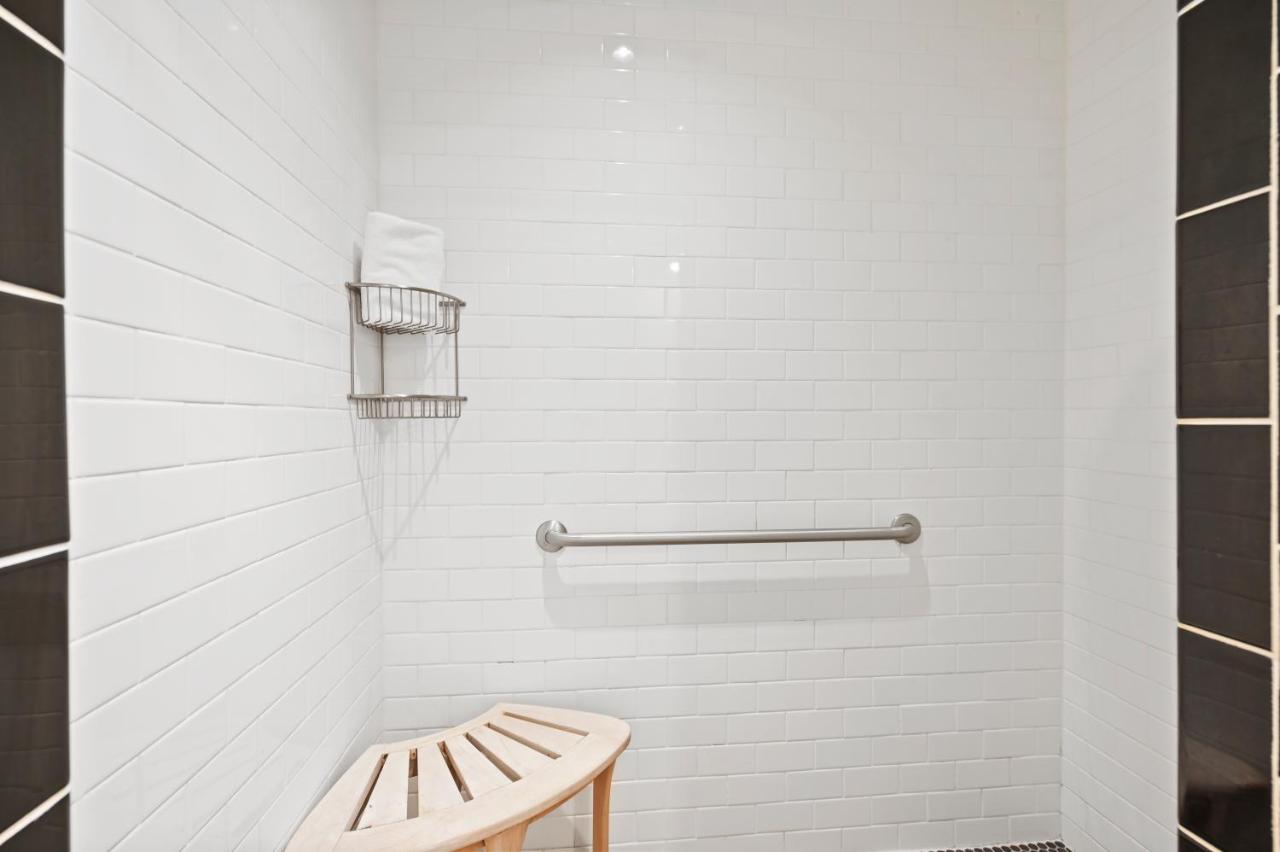  | The James Madison Inn