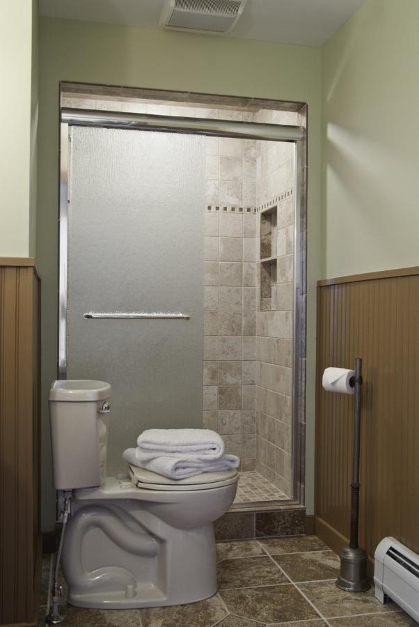 | Golden Stage Inn