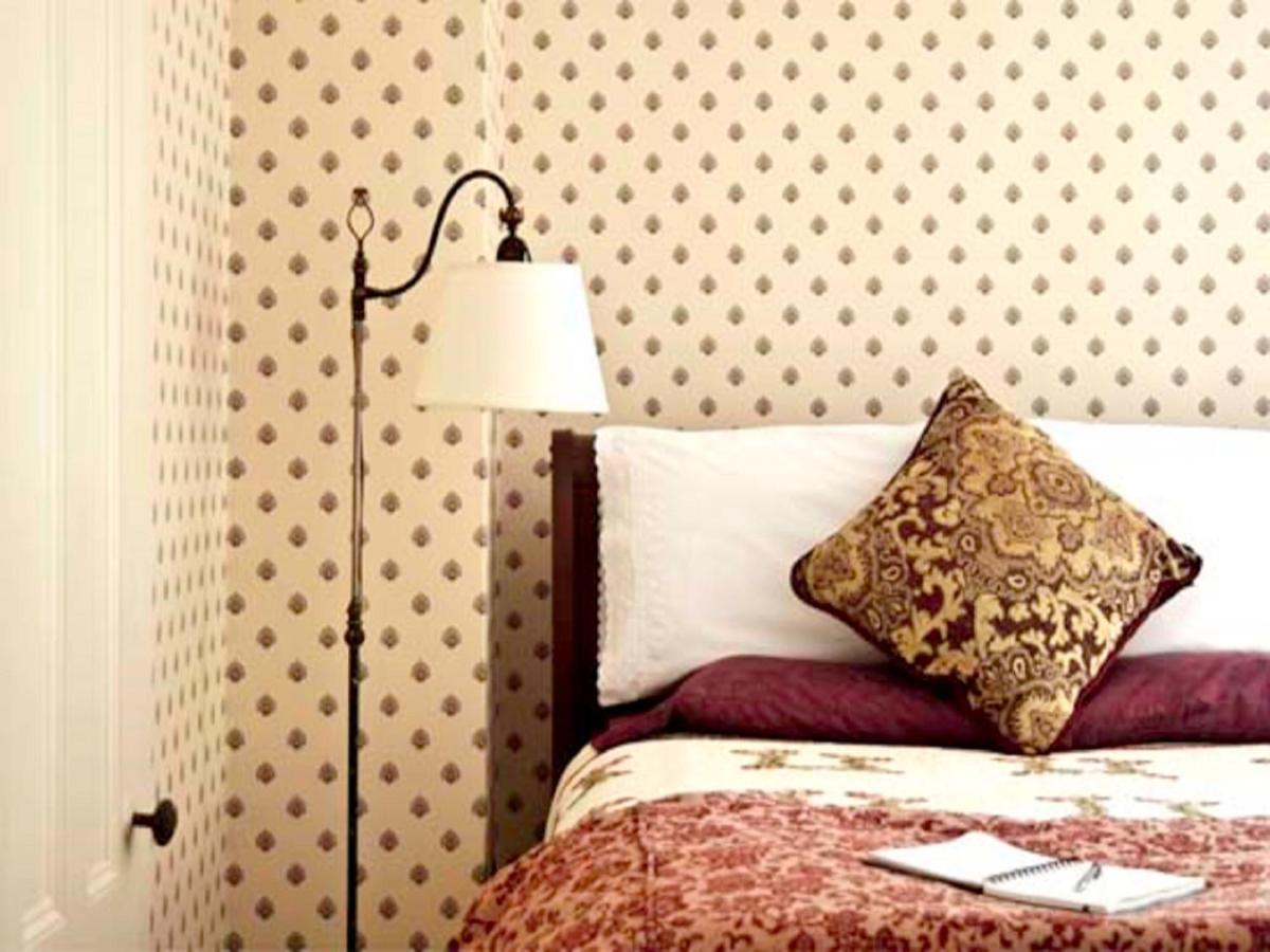 | Golden Stage Inn