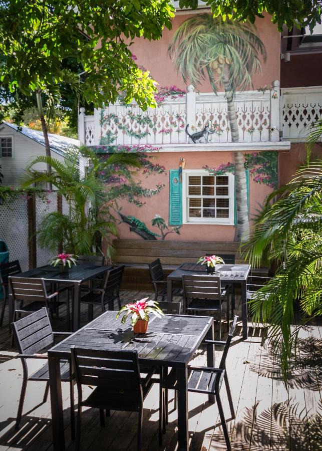  | Courtney's Place Historic Cottages & Inns