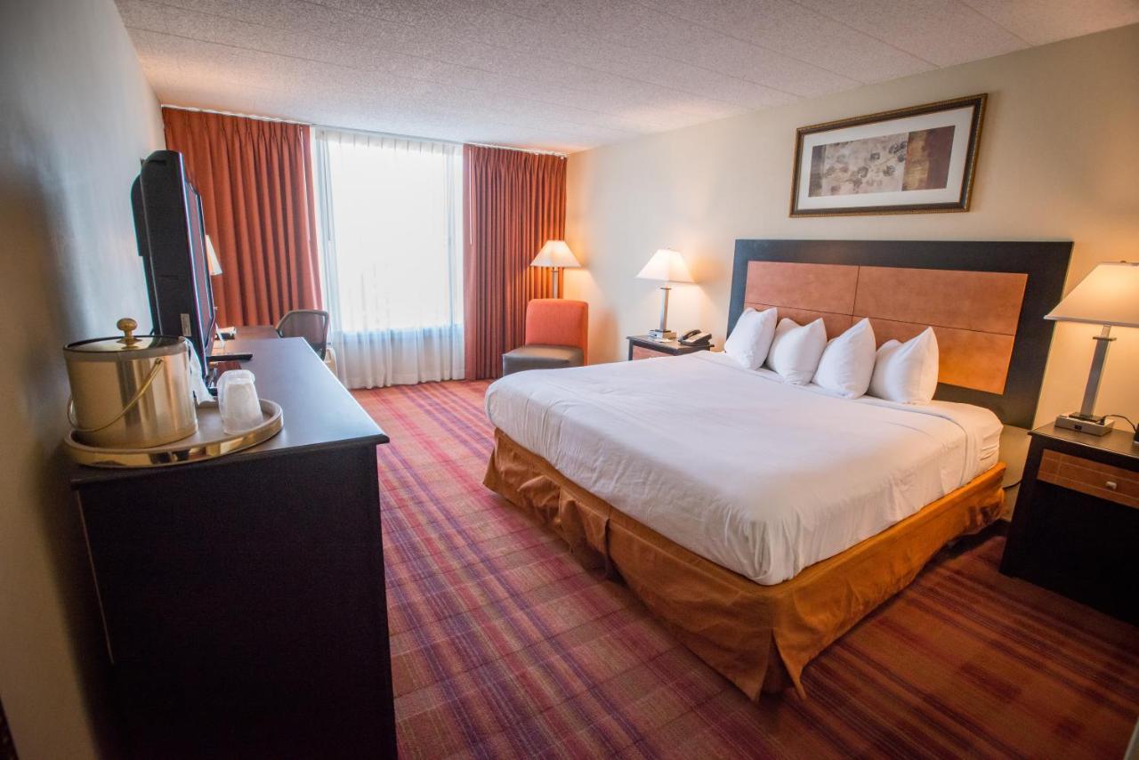  | Exton Hotel and Conference Center