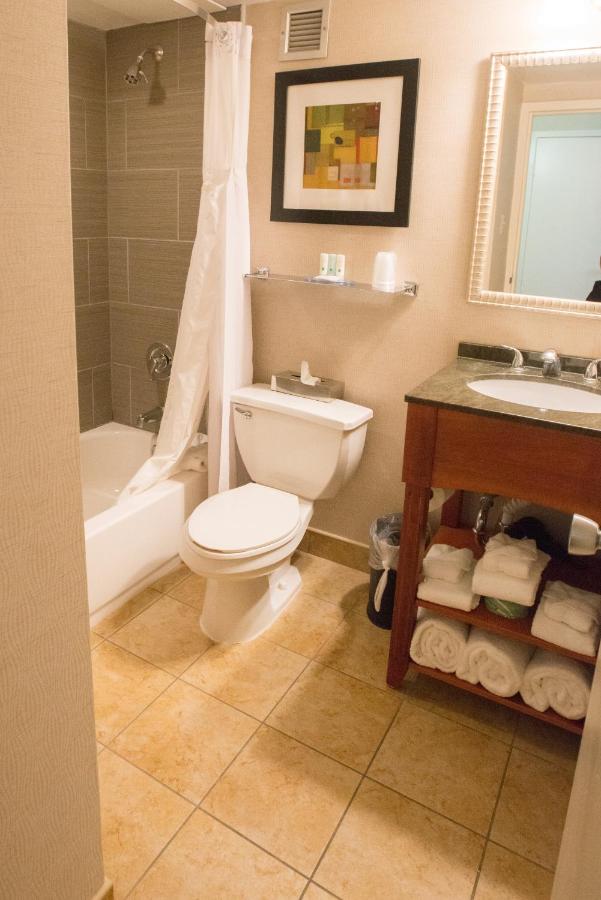  | Exton Hotel and Conference Center