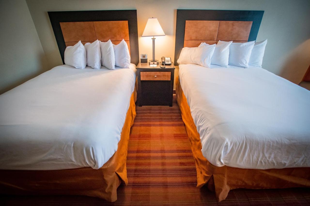  | Exton Hotel and Conference Center