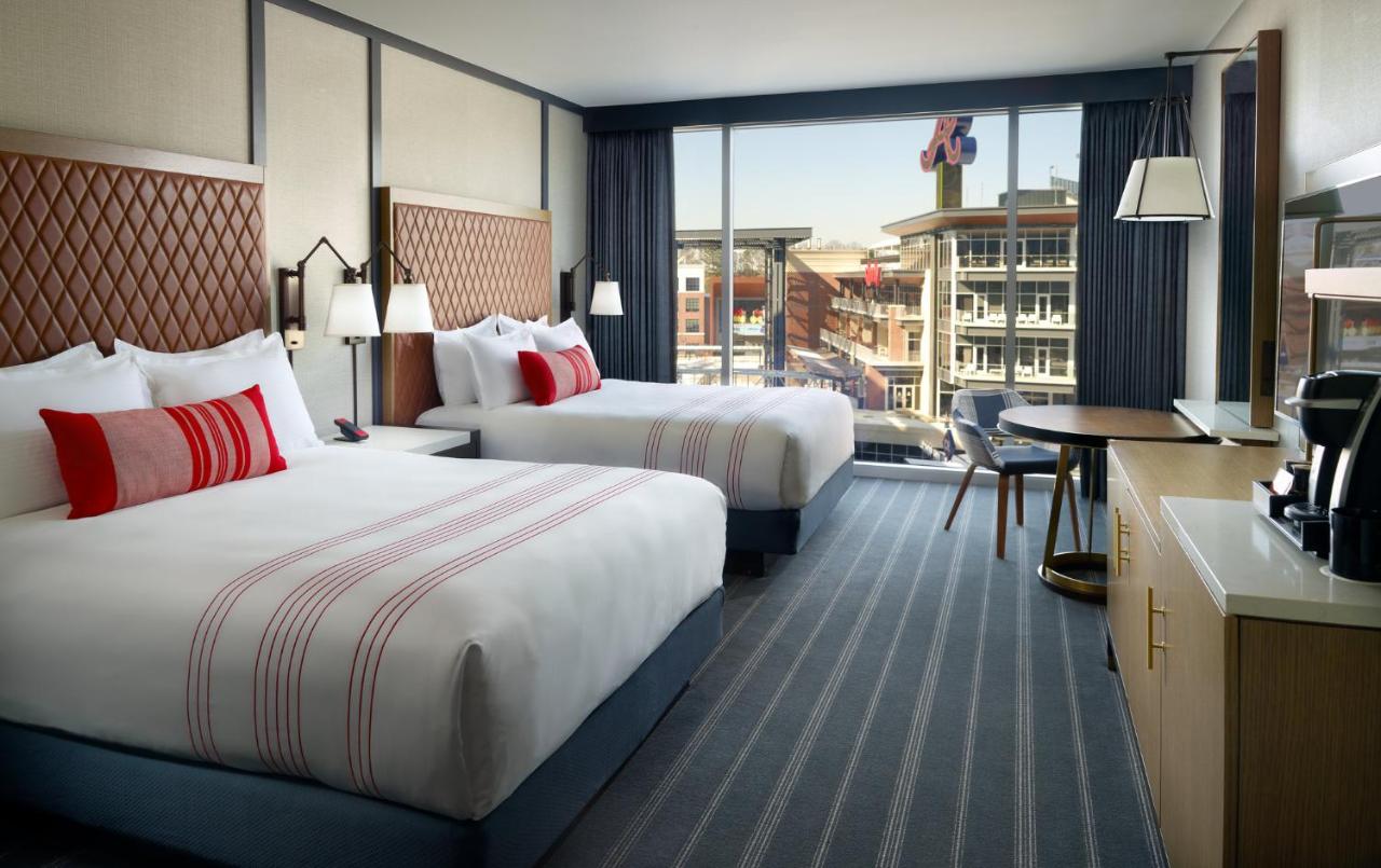 Deluxe Queen Room at Omni Hotel At The Battery Atlanta