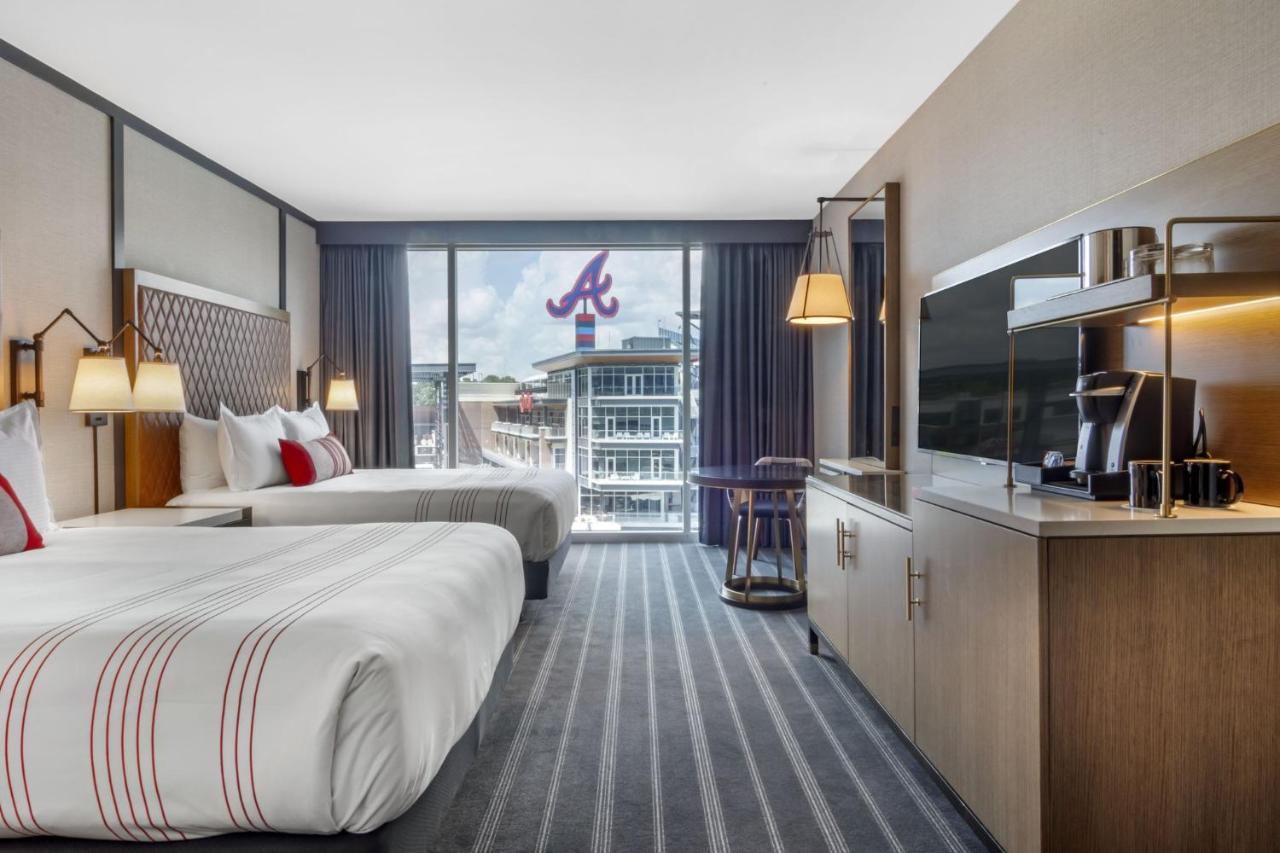 Deluxe Queen Room at Omni Hotel At The Battery Atlanta