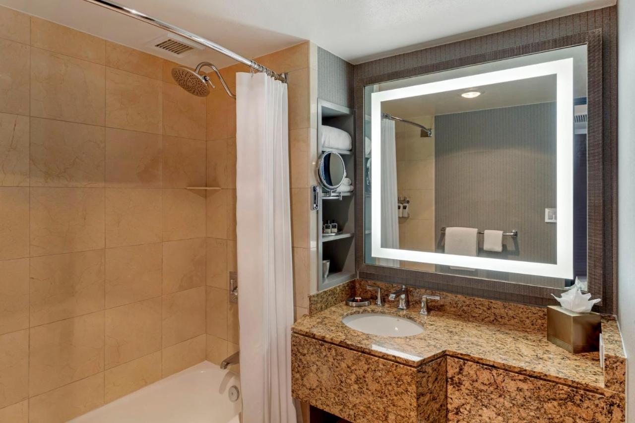 One Bedroom Suite - 1 King Bed at Omni New Haven Hotel at Yale