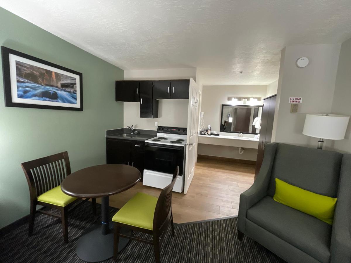 King Studio - Non-Smoking at Wingate by Wyndham Cedar City