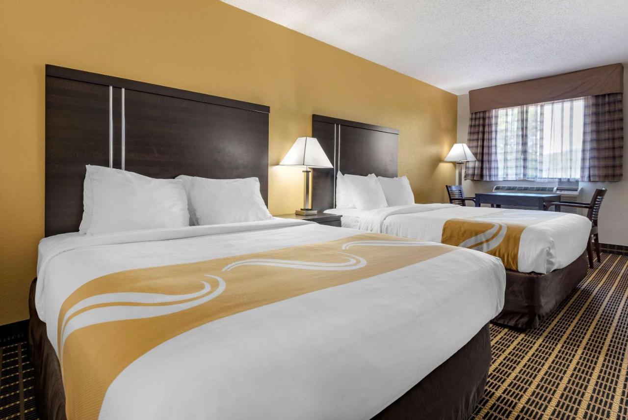 | Quality Inn & Suites Warren