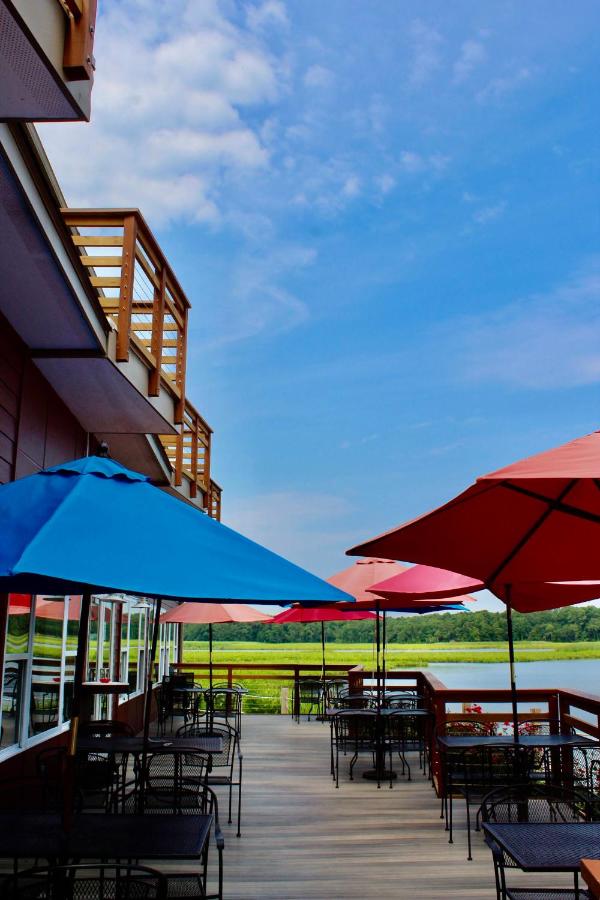 | Surry Seafood Company