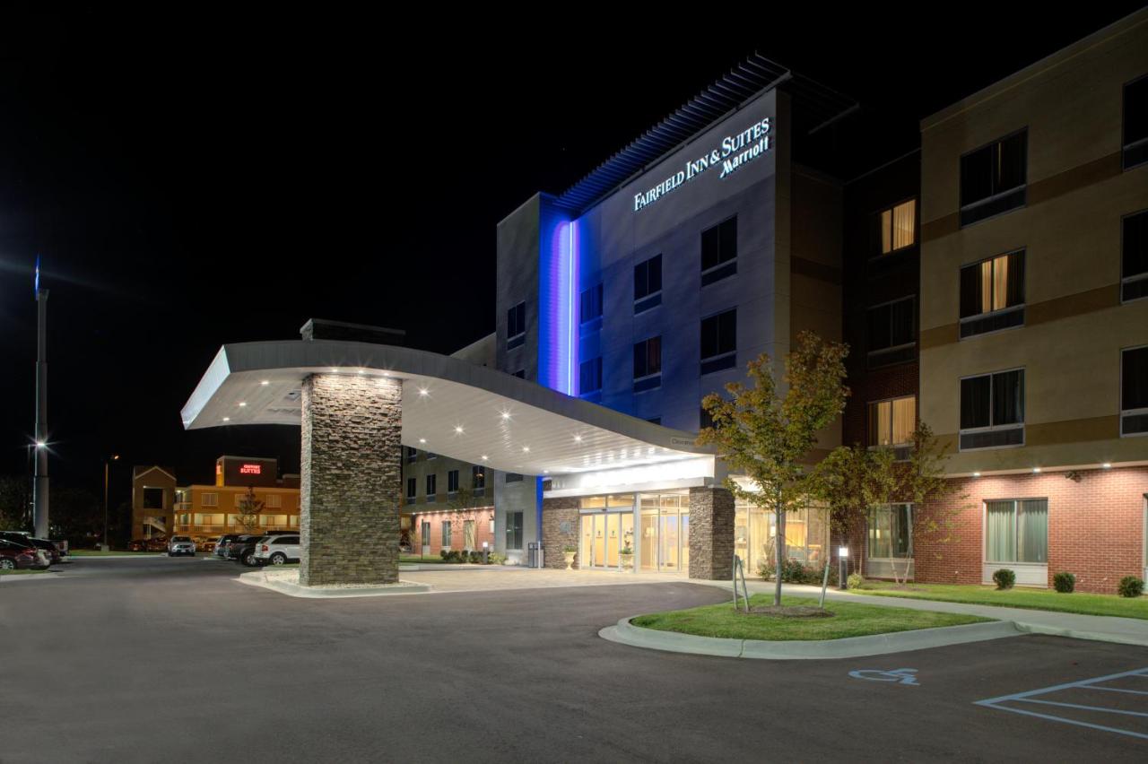 | Fairfield Inn & Suites by Marriott Detroit Canton