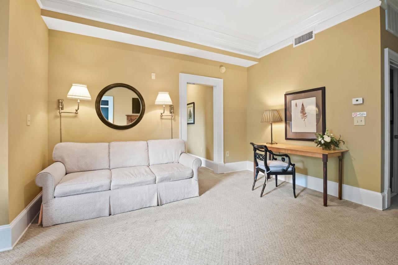  | The James Madison Inn