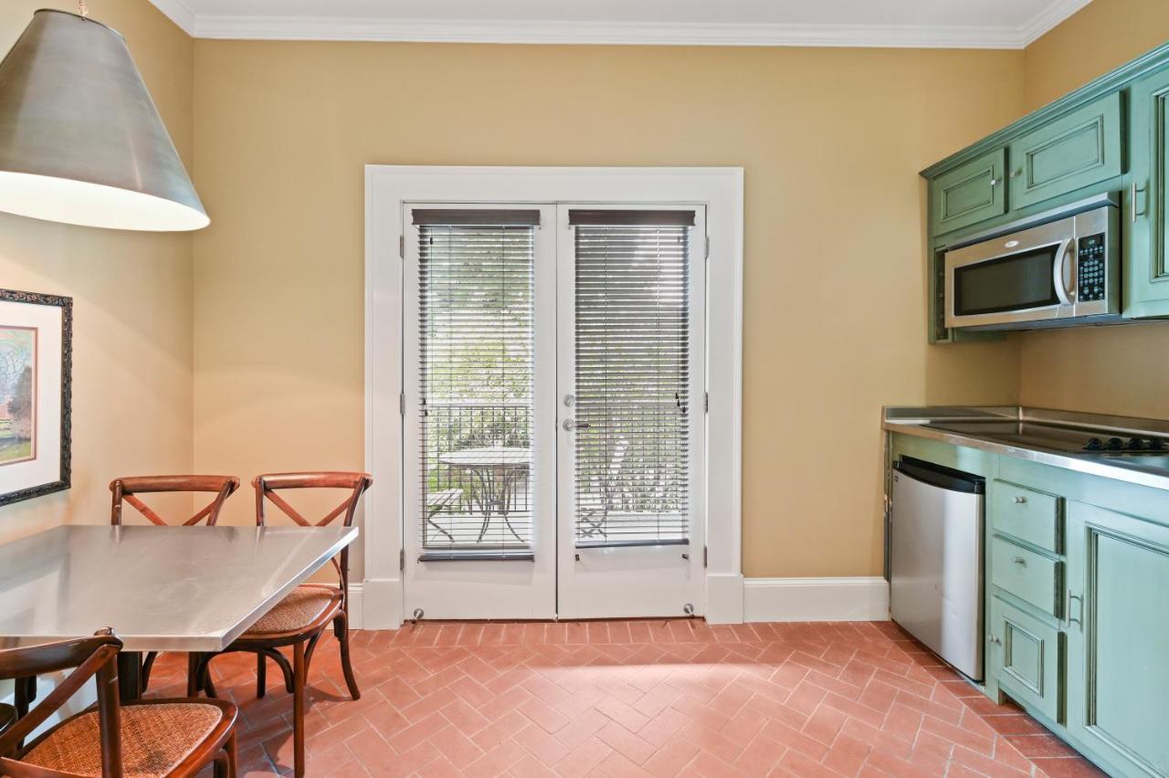  | The James Madison Inn