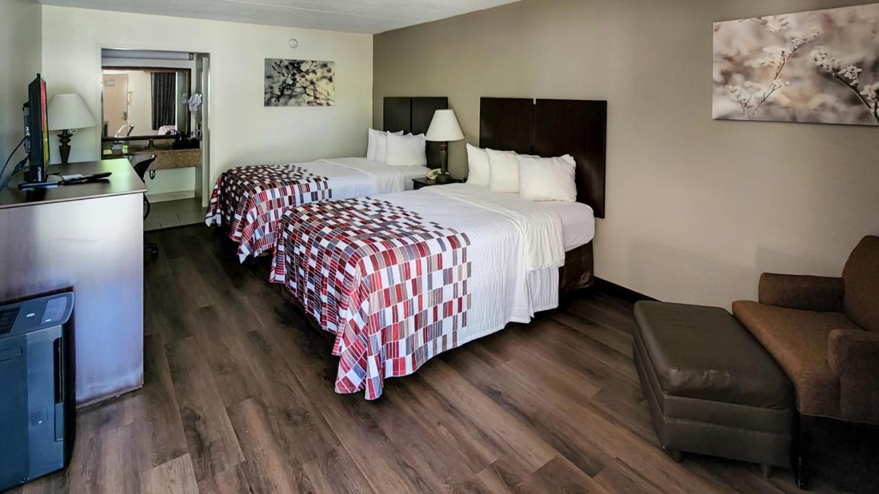 Deluxe Room with Two Double Beds Non-Smoking at Red Roof Inn Tallahassee East
