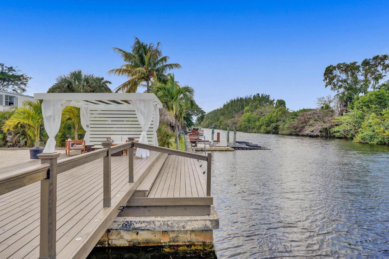 | Newly Renovated 5br Villa with pool in Ft Lauderdale on the water