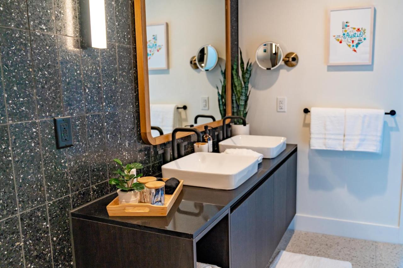 Premium Condo at Austin Condo Hotel
