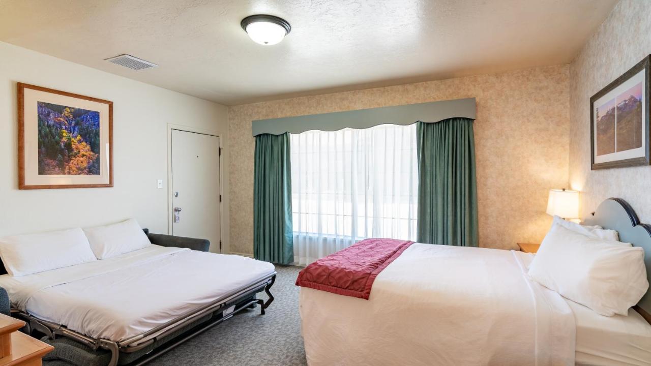 | Swiss Alps Inn