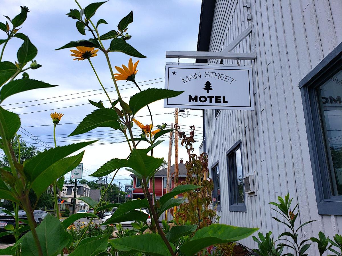 | Main Street Motel
