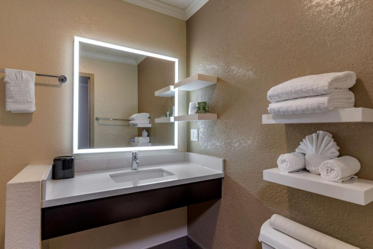 King Room with Sofa Bed - Non-Smoking at Best Western Silicon Valley Inn