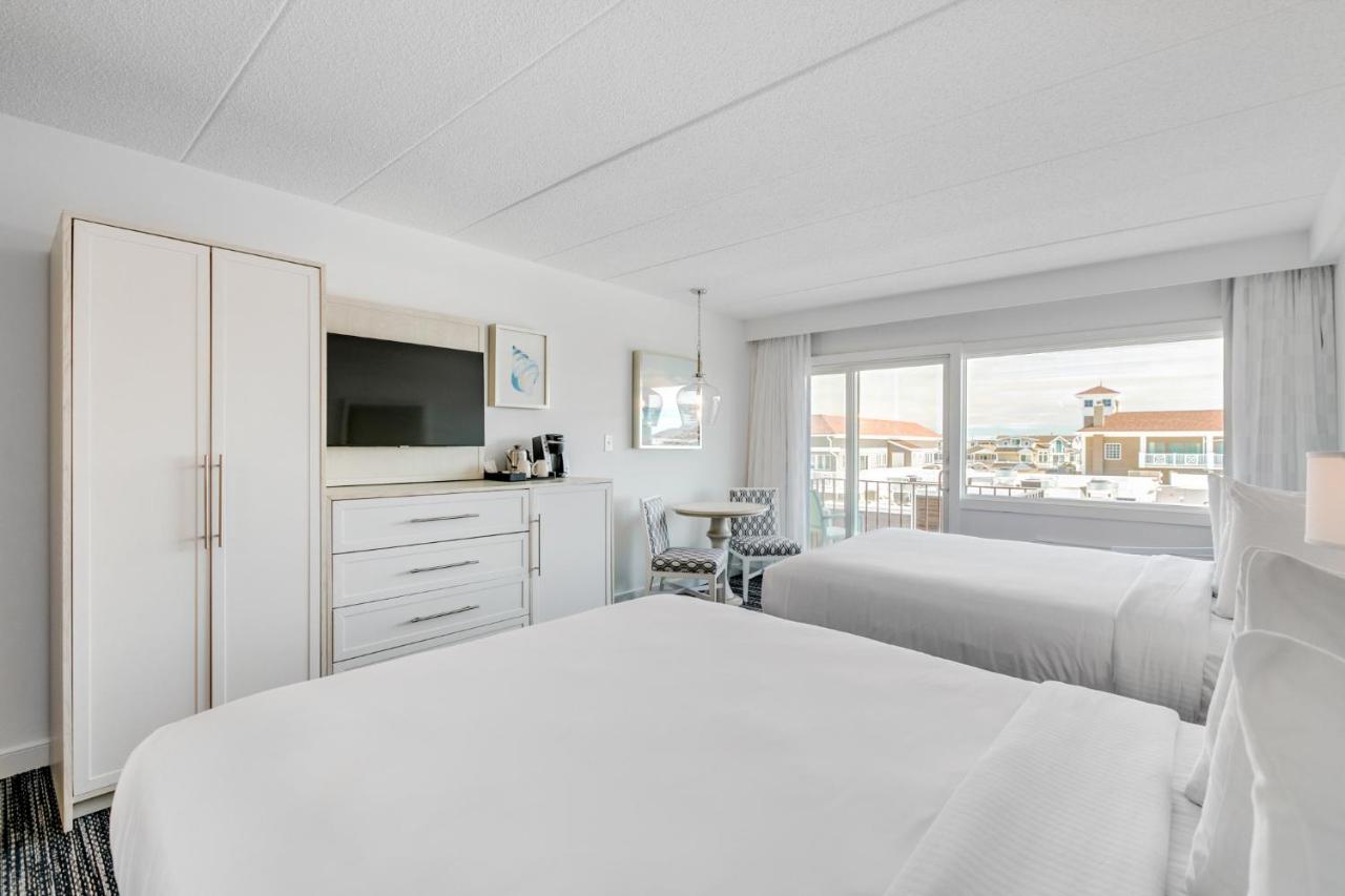 Double Room with Balcony at ICONA Windrift