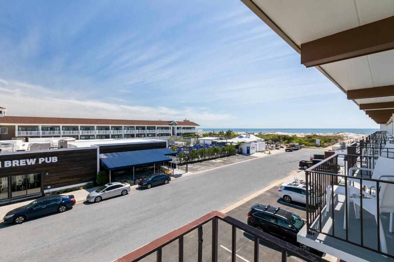 Double Room with Balcony at ICONA Windrift