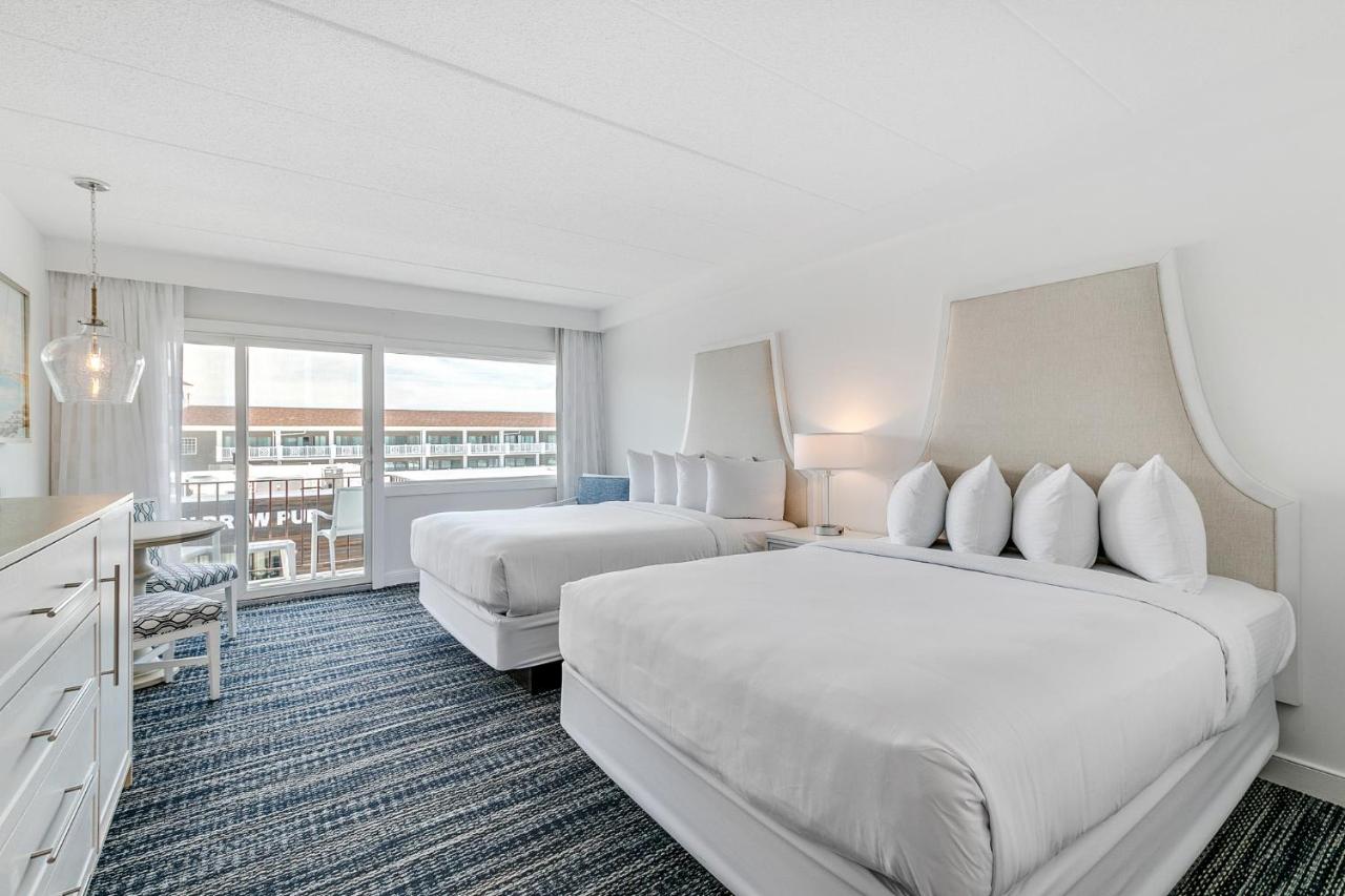Double Room with Balcony at ICONA Windrift