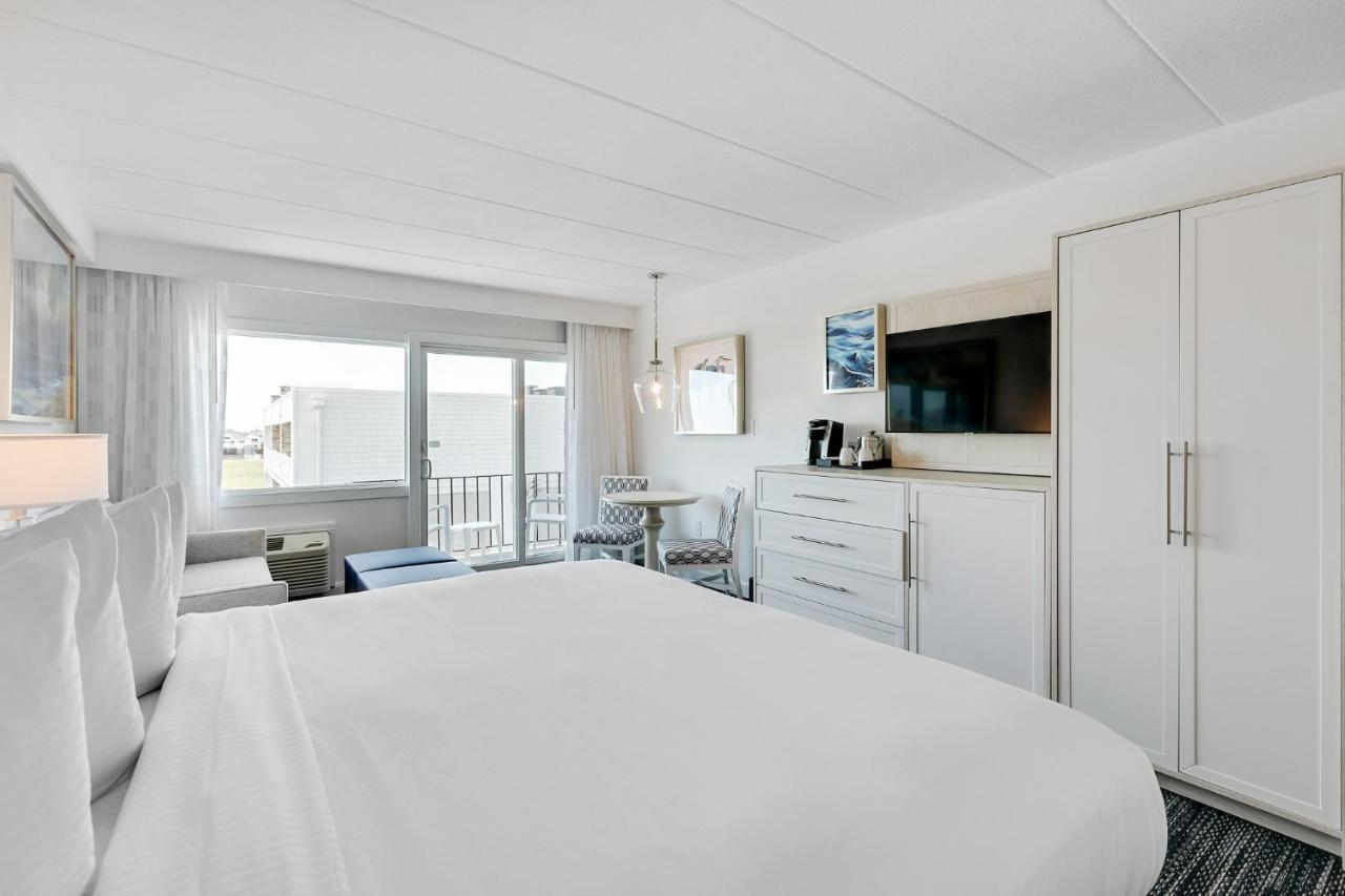 King Studio with Sofa Bed at ICONA Windrift