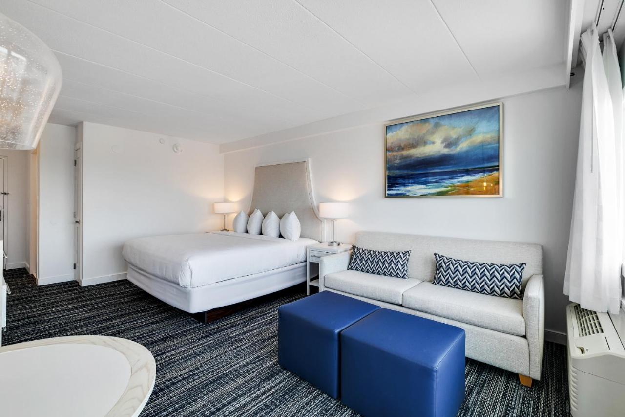 King Studio with Sofa Bed at ICONA Windrift