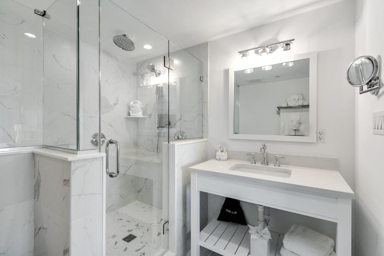 One-Bedroom Suite at ICONA Windrift