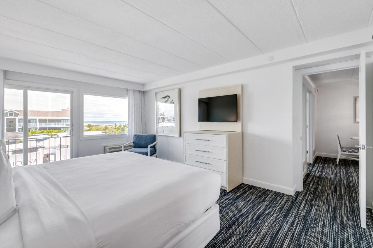One-Bedroom Suite at ICONA Windrift