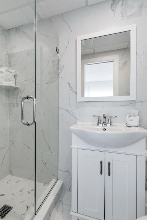 Two-Bedroom Suite at ICONA Windrift