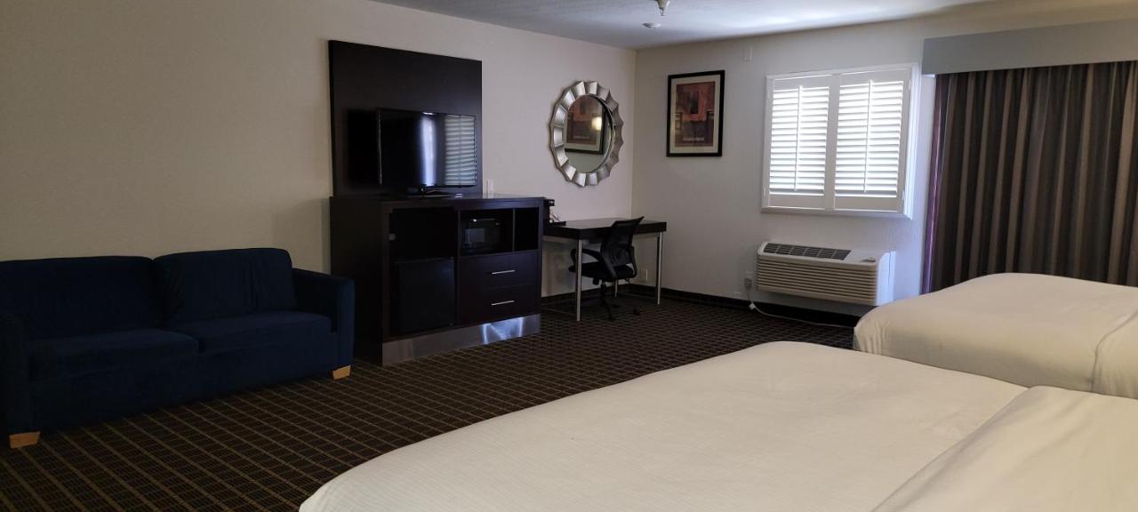 Standard Family Room at Hotel Solares