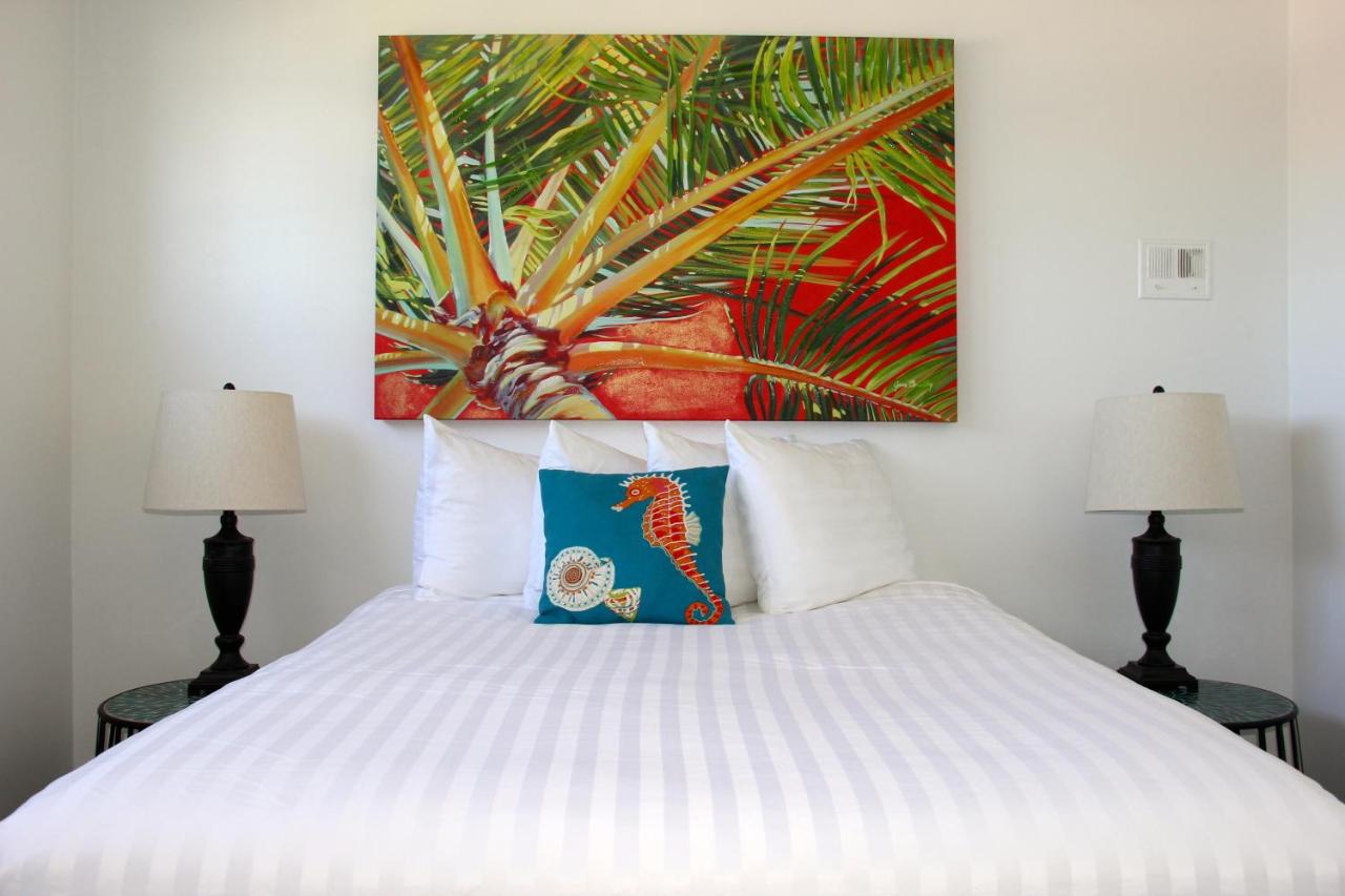 Deluxe Two-Bedroom Suite - Ocean Front at Sea Horse Resort