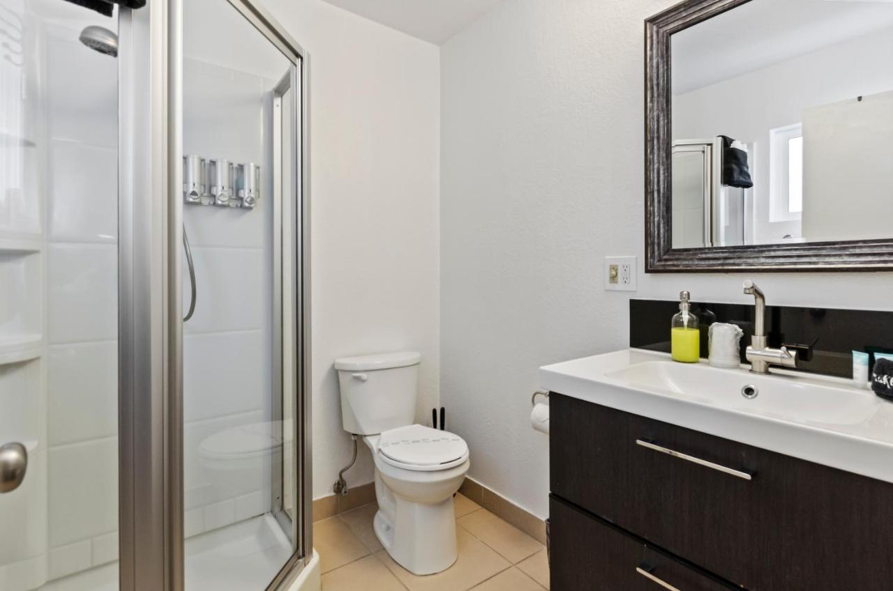 Room with Two Double Beds at The Jeffrey Hotel