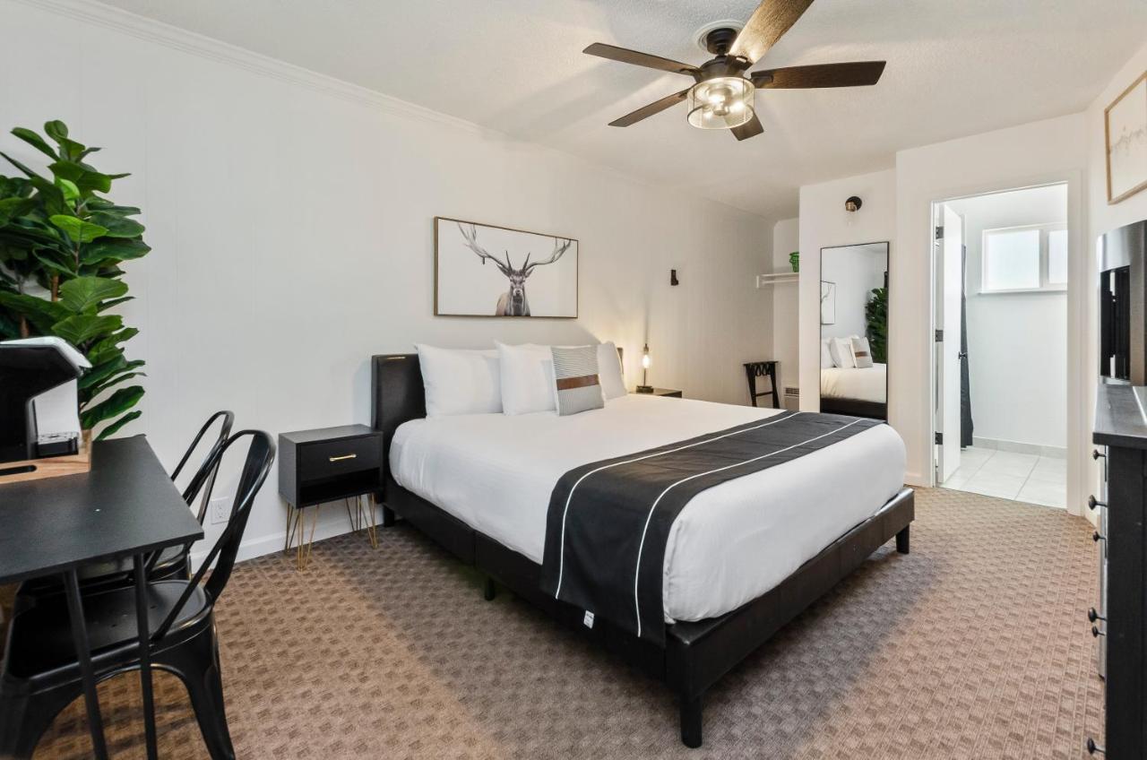 King Room at The Jeffrey Hotel