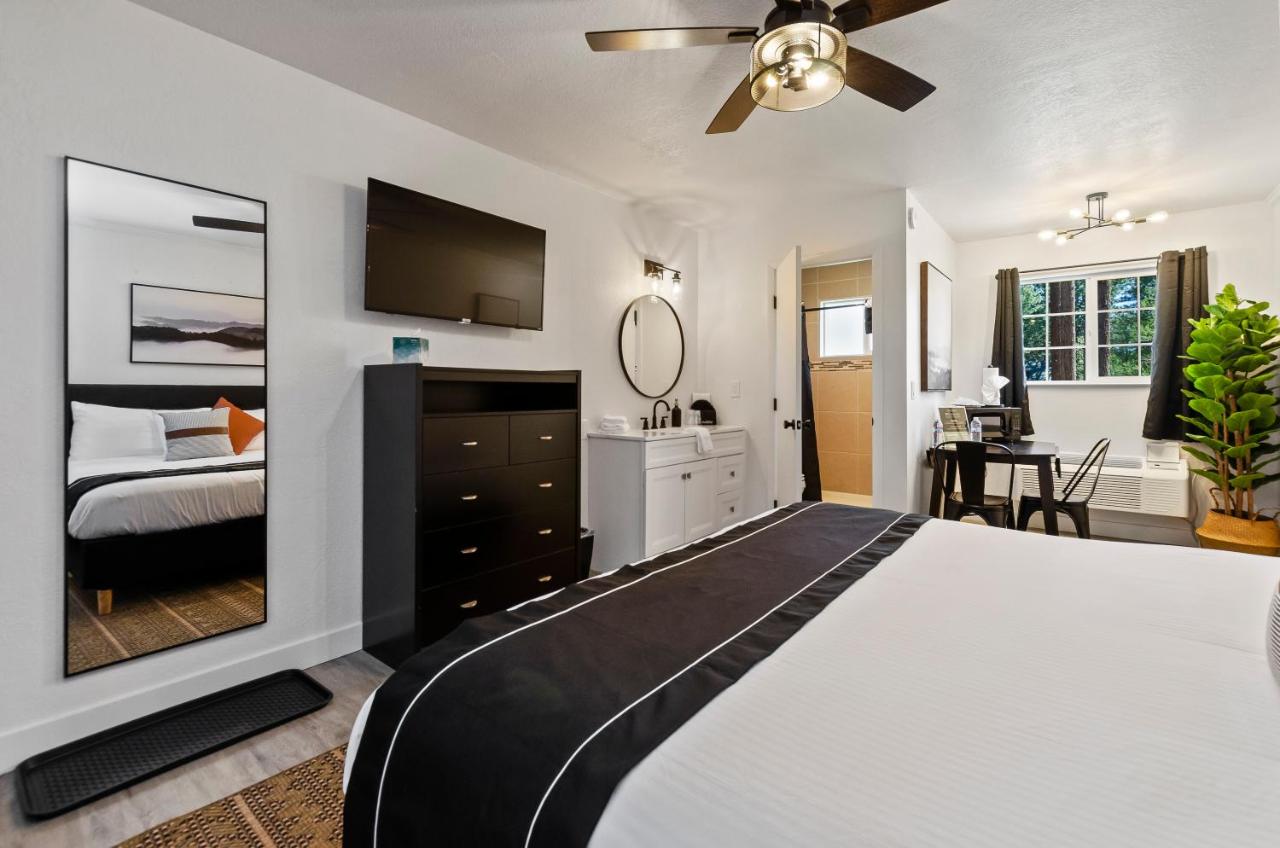 King Room at The Jeffrey Hotel
