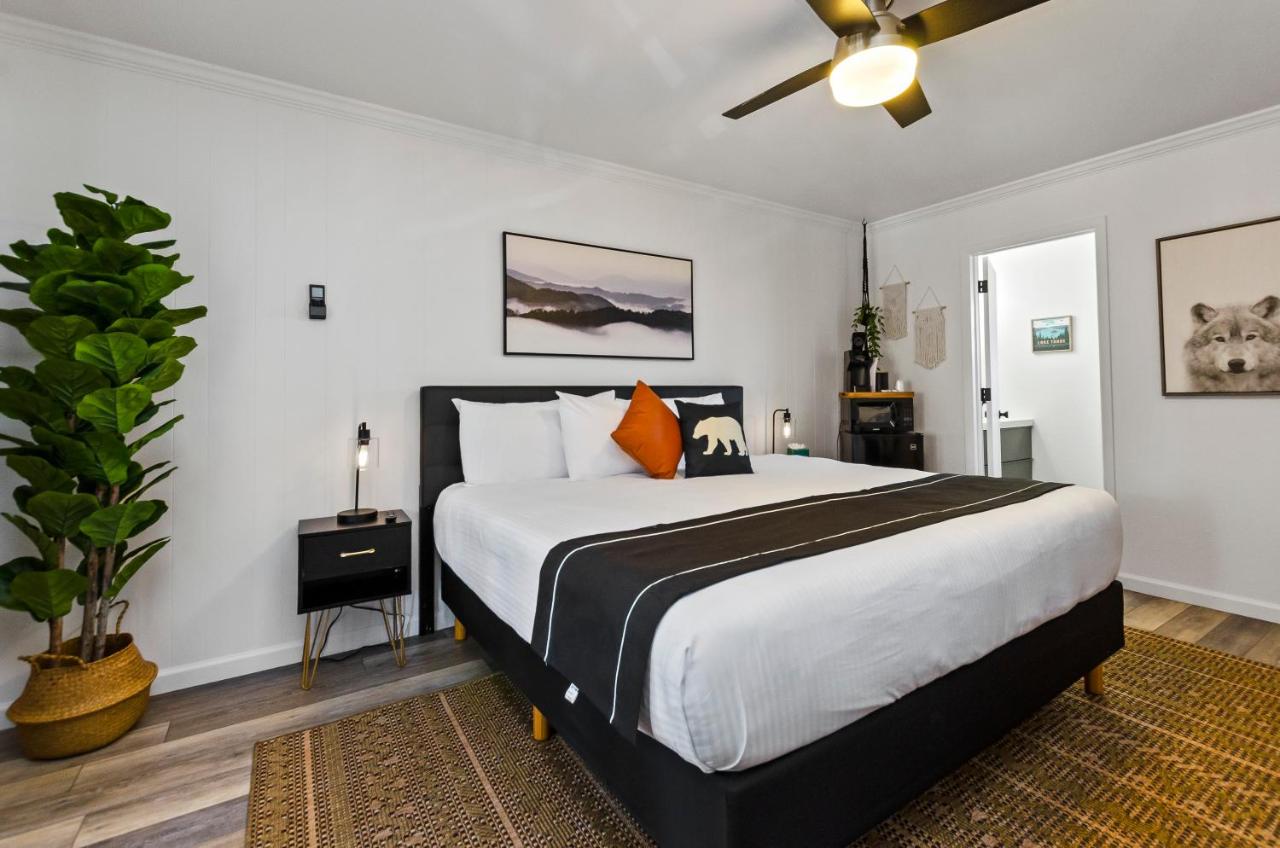 King Room at The Jeffrey Hotel