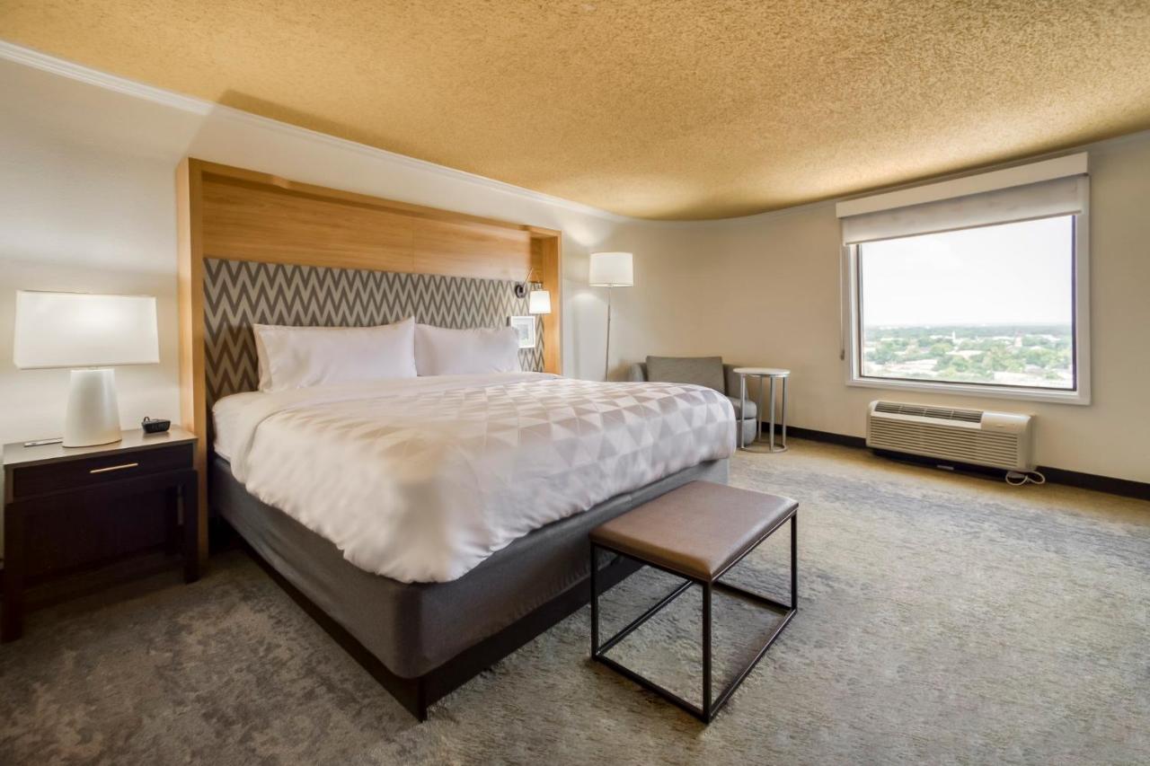 | Holiday Inn Mobile Downtown Historic District, an IHG Hotel