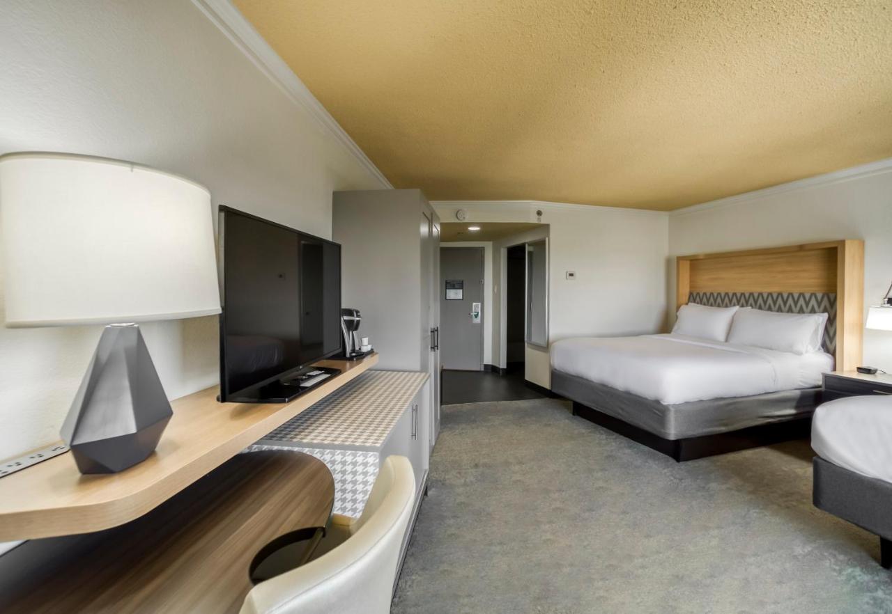 | Holiday Inn Mobile Downtown Historic District, an IHG Hotel