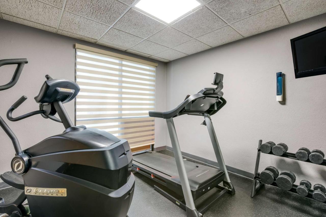  | Best Western Waukesha Grand