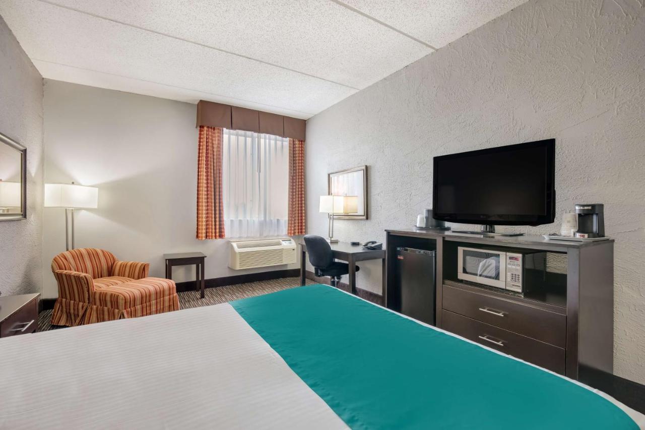 | Best Western Waukesha Grand