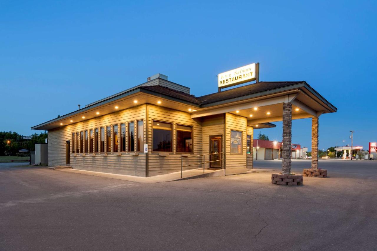 | Best Western King Salmon Inn