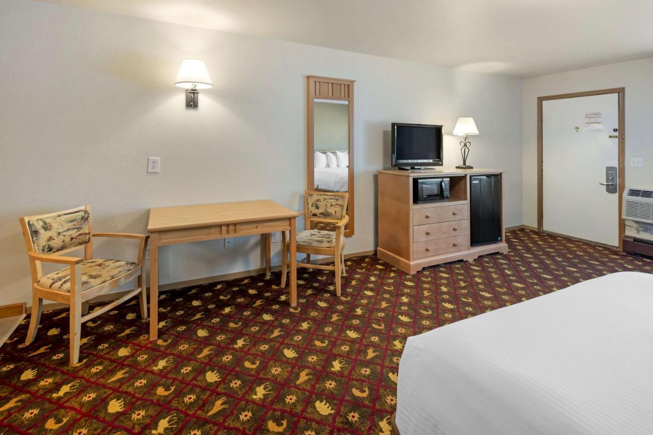| Best Western King Salmon Inn