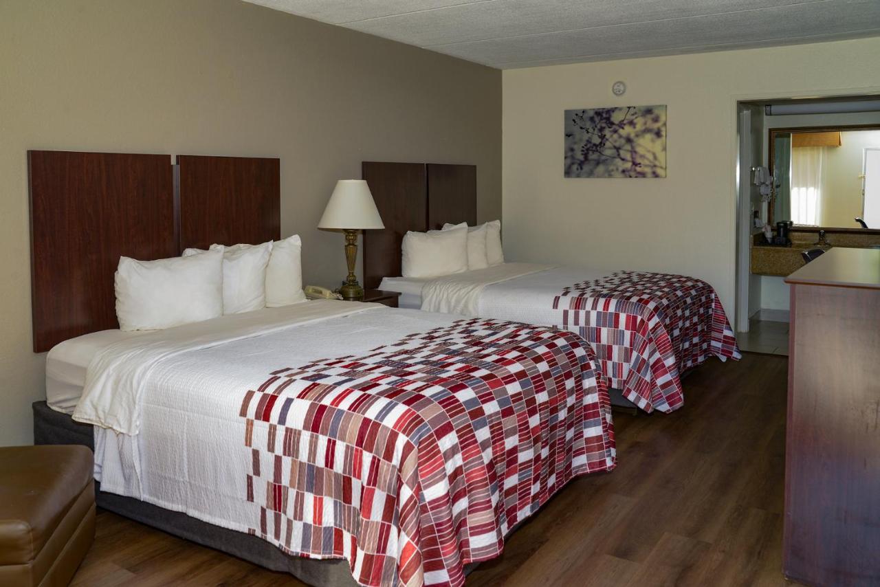 Deluxe Room with Two Double Beds Non-Smoking at Red Roof Inn Tallahassee East