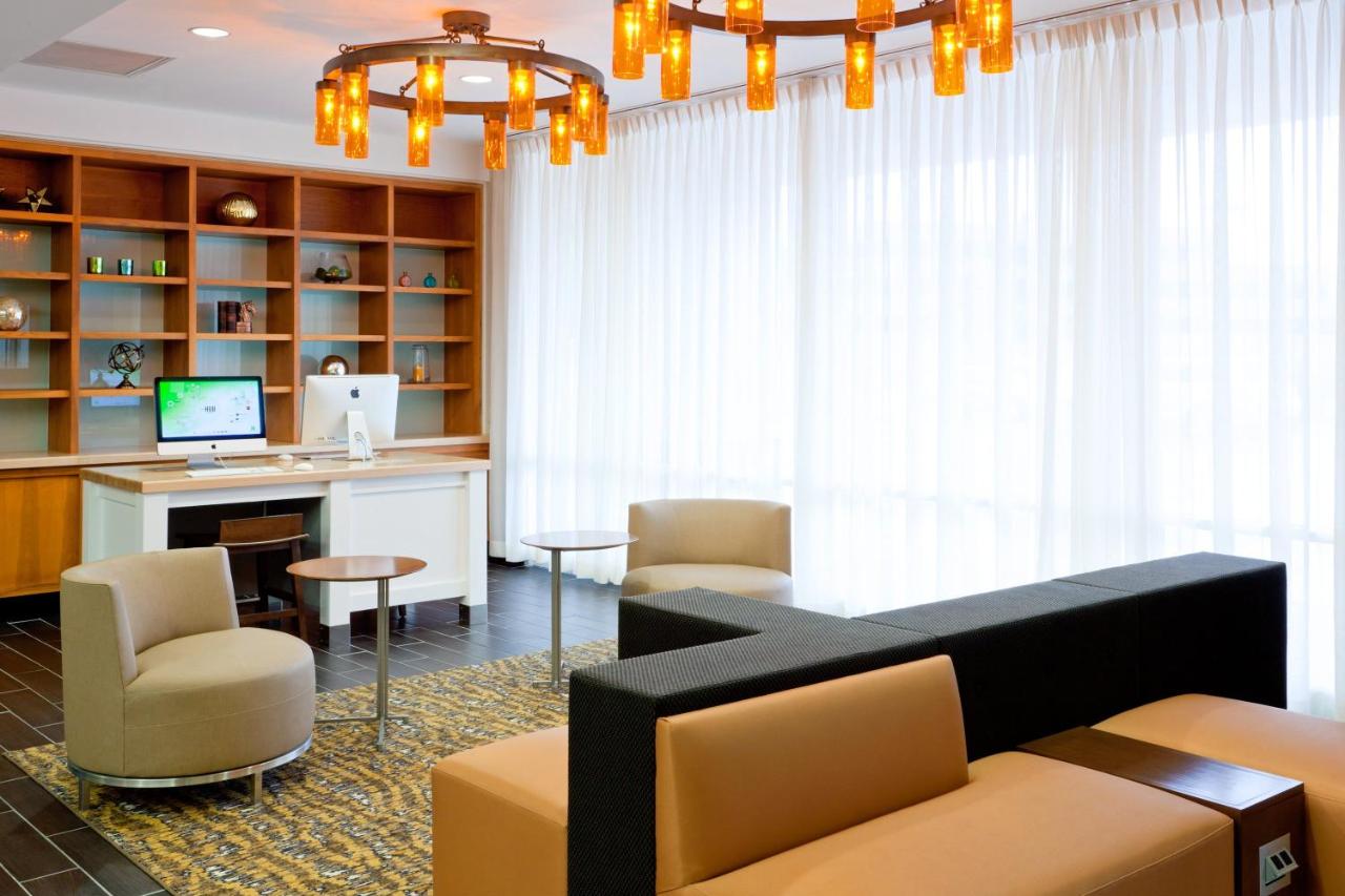  | Holiday Inn Clark - Newark, an IHG Hotel