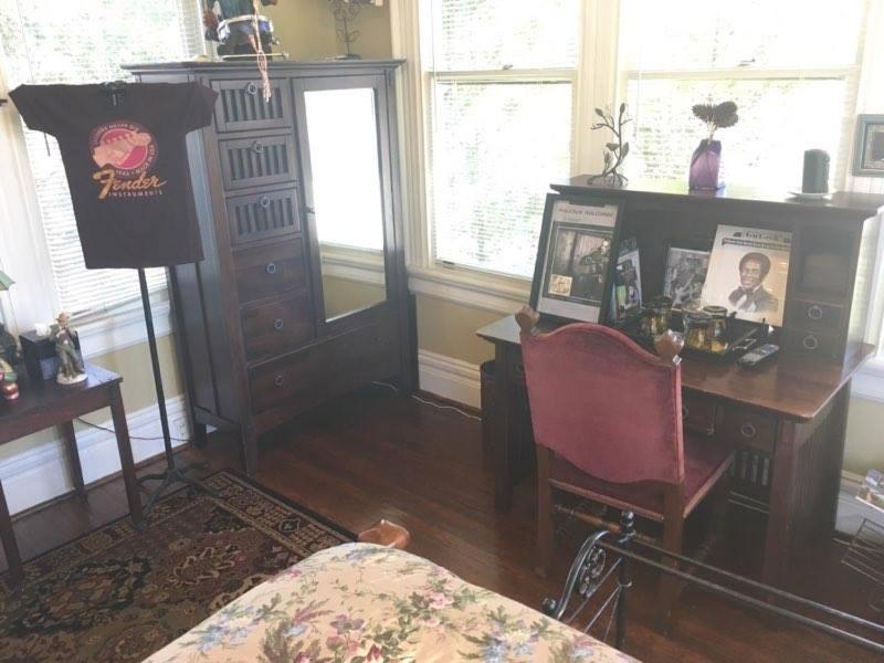 | Inn Upon Moon River Plantation