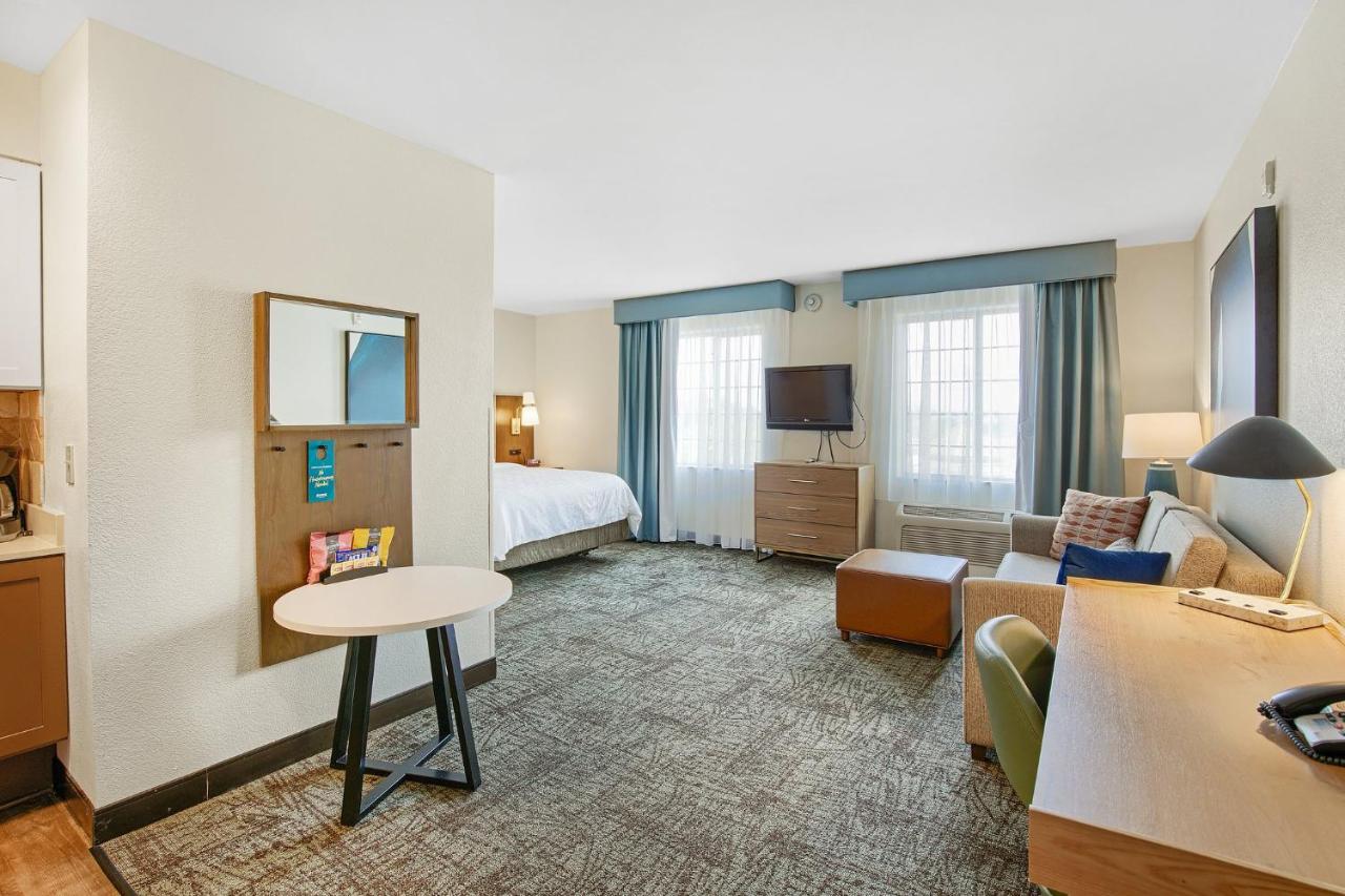 Queen Studio Suite - Mobility Access Roll in Shower/Non-Smoking at Staybridge Suites Gulf Shores, an IHG Hotel