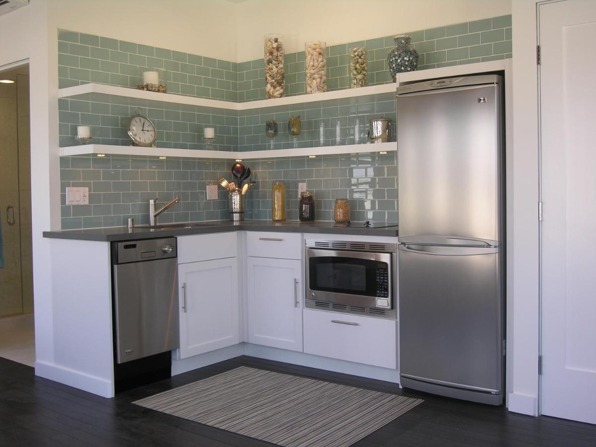 | Venice Breeze Suites