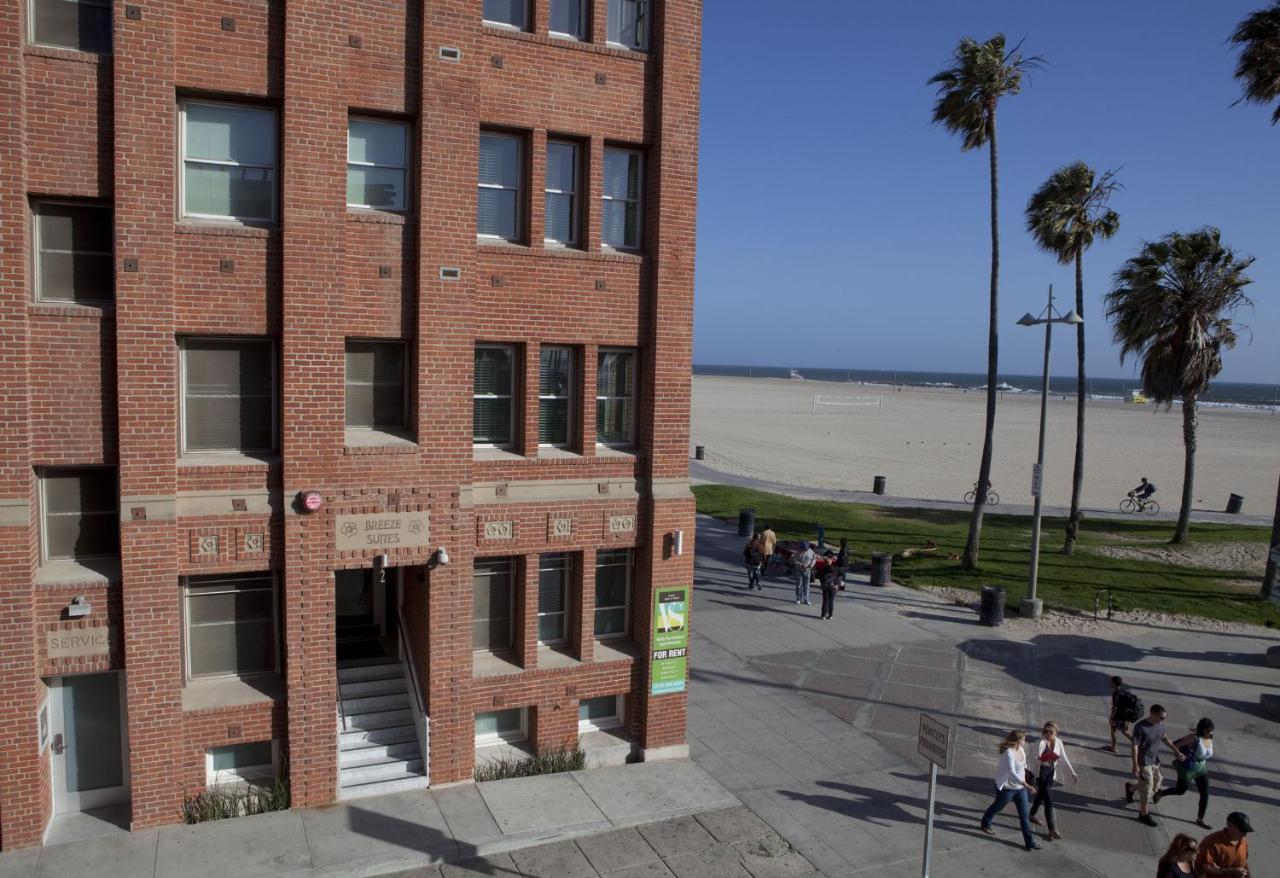 | Venice Breeze Suites