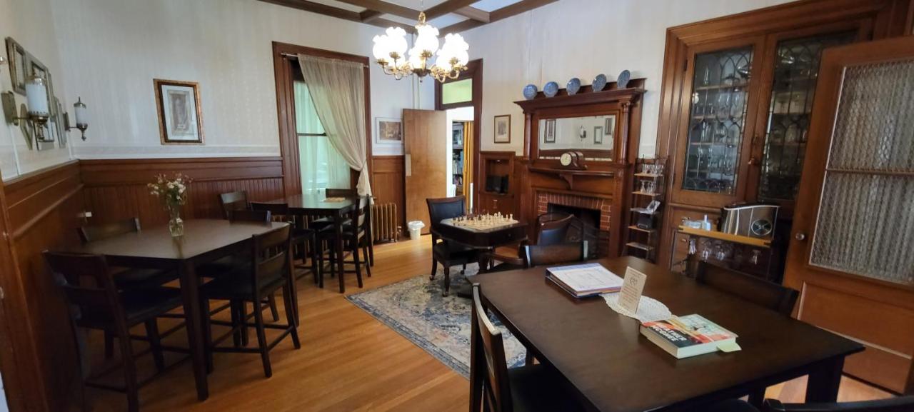  | Inn at the Agora